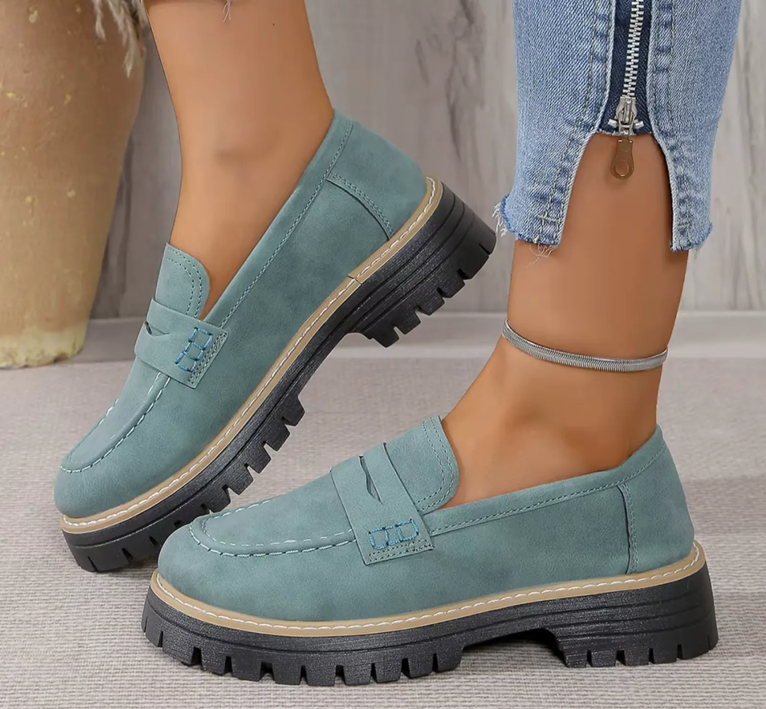 CUTE & COMFY SLIP ON LOAFER