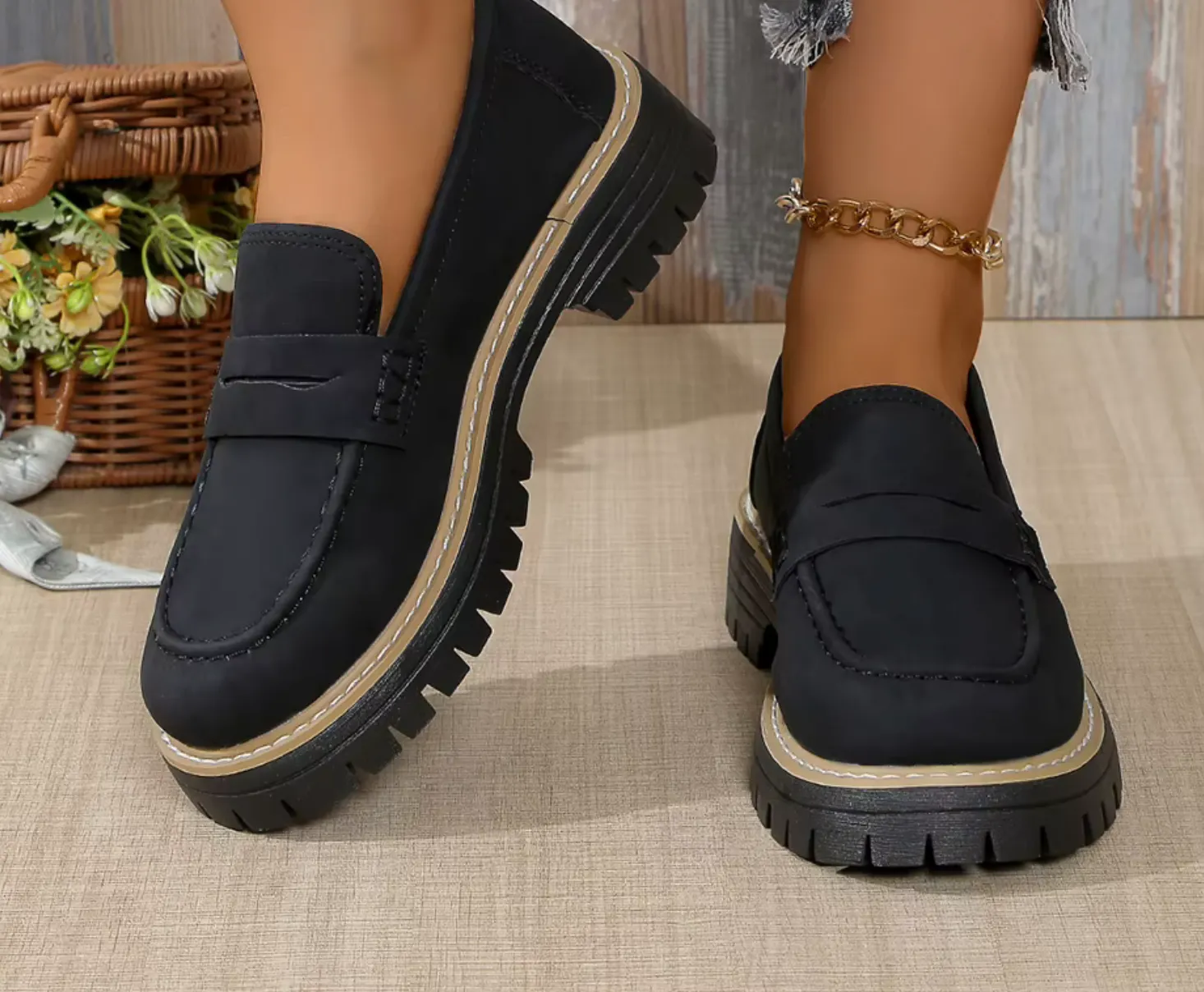 CUTE & COMFY SLIP ON LOAFER