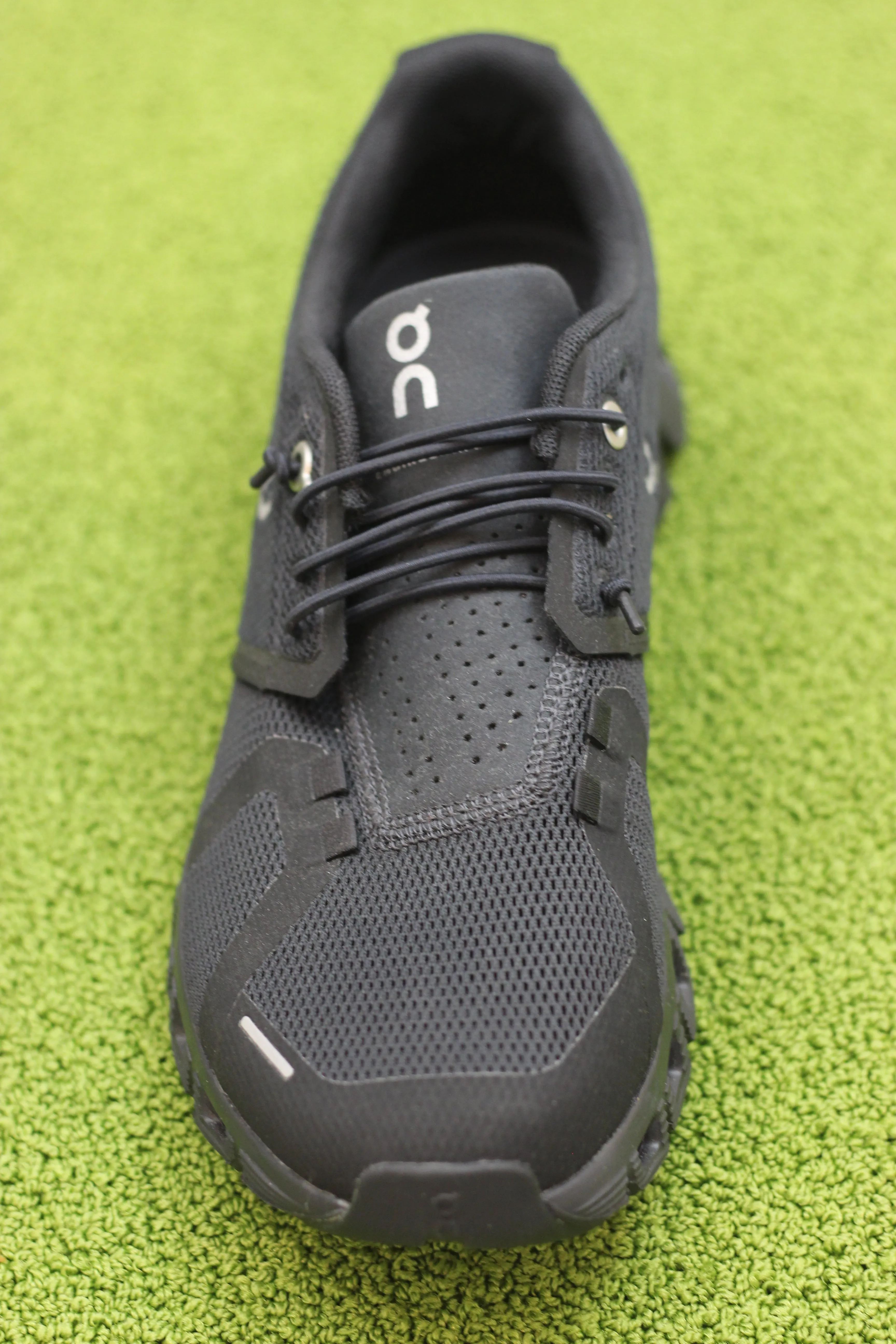 Womens Cloud5 Sneaker - All Black Mesh